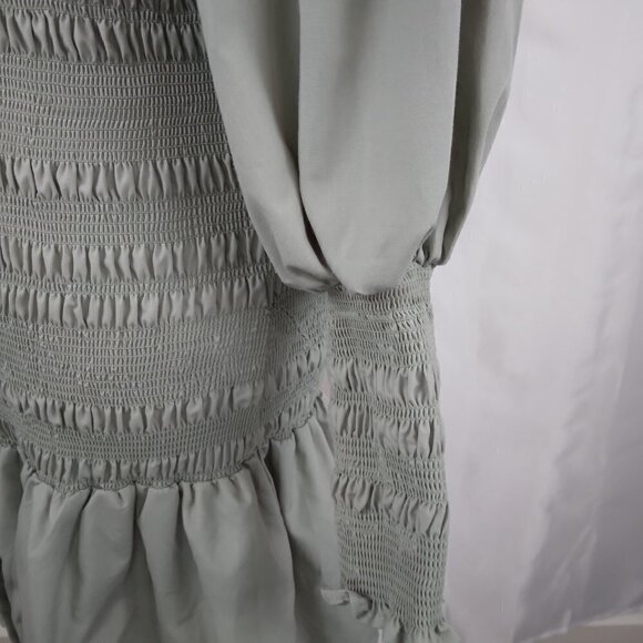 HYFVE | Smocked Balloon Sleeve Button Dress Olive Green Ruffle | Size L - Picture 5 of 9